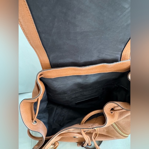 Rebecca Minkoff Brown Leather backpack with gold zippers - Picture 2 of 7